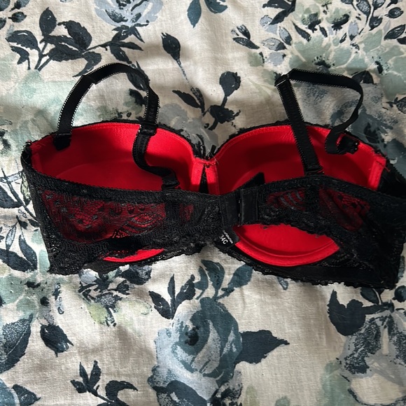 Black/Red Lace Padded Push-up Bra - Sz 34C - Picture 4 of 8